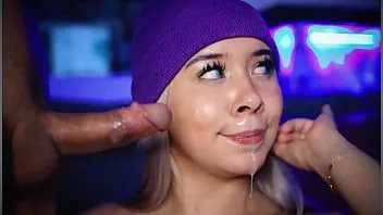 play Rubia con la cara llena de semen caliente sigue chupando la polla de su chico para que la vuelva a follar