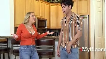 Reproducir Madrastra me muestra cómo es la satisfacción sexual
