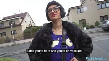 Reproducir Public agent french babe candy scott tiene su coño mojado lleno por una gran polla