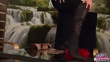 play Ich sehe toll aus, wenn ich ein Paar Skinny Jeans trage