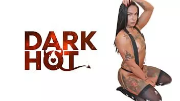 play Ejaculação brasileira quente escura na cara - primeira cena no pornô