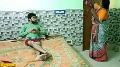 Abspielen Indisches Dienstmädchen Bhabhi beim Amateur-Anal-Chudai erwischt!