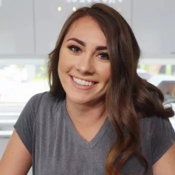 Gwiazda porno Mackenzie Mace