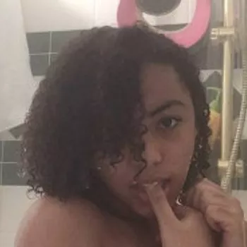 Gwiazda porno Zerella Skies