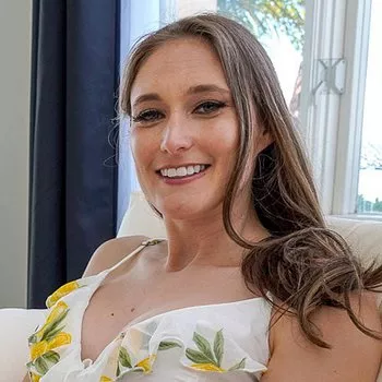 Pornostar Ophelia Kaan