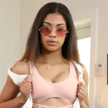 Gwiazda porno Jeni Angel